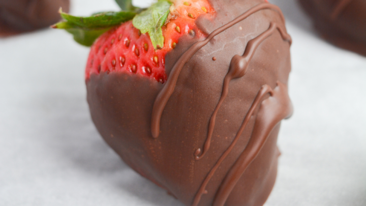 Vegan Chocolate Covered Strawberries Recipe